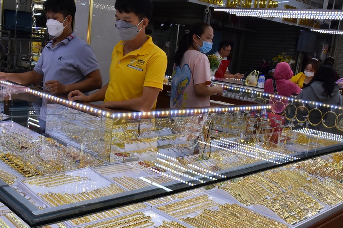 Giá vàng hôm nay, 22-7: Tăng mạnh, chạm đỉnh trong 4 tuần qua- Ảnh 1. Giá vàng hôm nay, 22-7: Tăng mạnh, chạm đỉnh trong 4 tuần qua- Ảnh 1.