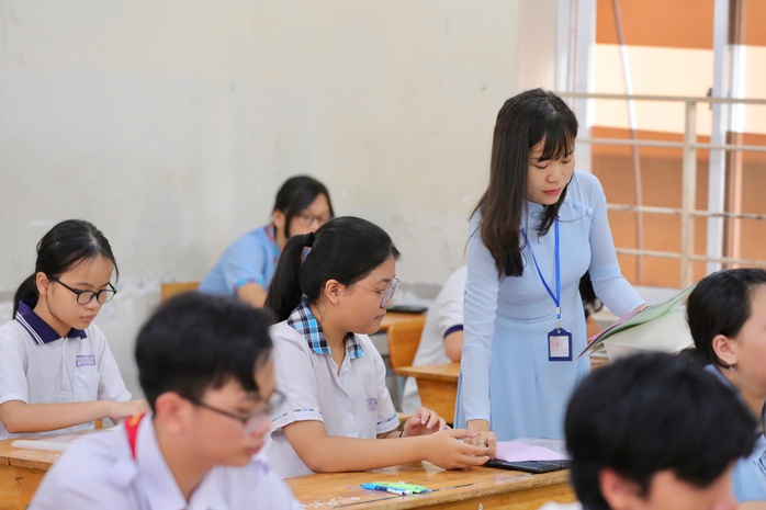 TP HCM công bố đề thi tham khảo kỳ thi lớp 10 năm 2026. XEM TẠI ĐÂY - Ảnh 1.