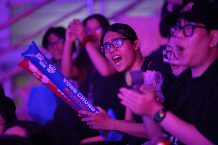 Saigon Dino vô địch ON Live VCS 2025, ngày hội offline Hoa Linh Kỳ Hội thành công- Ảnh 5. Saigon Dino vô địch ON Live VCS 2025, ngày hội offline Hoa Linh Kỳ Hội thành công- Ảnh 5.