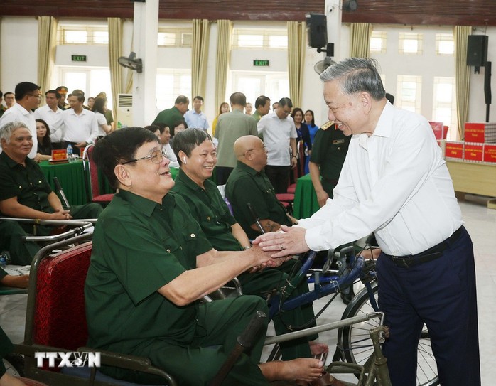 UỐNG NƯỚC NHỚ NGUỒN- Ảnh 1. UỐNG NƯỚC NHỚ NGUỒN- Ảnh 1.