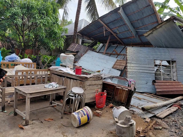 Lốc xoáy kinh hoàng quét qua xã Ba Chúc ở An Giang gây thiệt hại nặng - Ảnh 3. Lốc xoáy kinh hoàng quét qua xã Ba Chúc ở An Giang gây thiệt hại nặng - Ảnh 3.