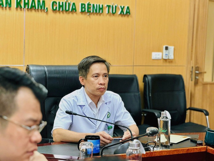 Cán bộ xã nguy kịch sau vụ ô tô rơi khỏi cầu treo - Ảnh 1.