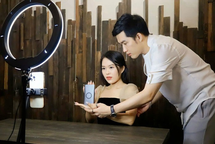 LAO ĐỘNG TỰ DO: LỰA CHỌN MAY RỦI (*): Cần chính sách đồng hành, bảo vệ - Ảnh 1.