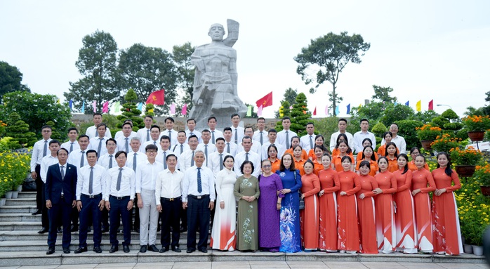 Lan tỏa tinh thần “ Uống nước nhớ nguồn ” Trong hoạt động tri ân Liệt sĩ - Ảnh 1.