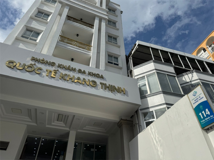 TP HCM: Liên tiếp phát hiện 2 phòng khám có dấu hiệu "vẽ bệnh, moi tiền"- Ảnh 1. TP HCM: Liên tiếp phát hiện 2 phòng khám có dấu hiệu "vẽ bệnh, moi tiền"- Ảnh 1.