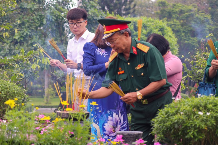 Lan tỏa tinh thần “ Uống nước nhớ nguồn ” Trong hoạt động tri ân Liệt sĩ - Ảnh 15.