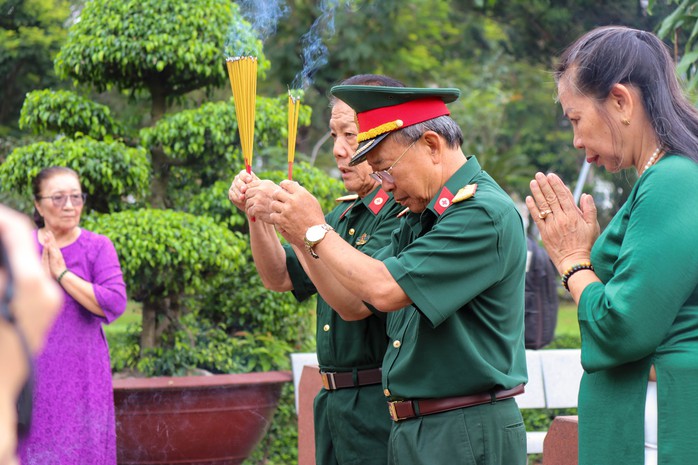 Lan tỏa tinh thần “ Uống nước nhớ nguồn ” Trong hoạt động tri ân Liệt sĩ - Ảnh 16.