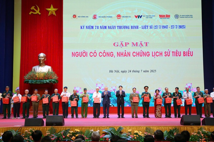 Tổng Bí thư Tô Lâm: Tăng ngân sách, đa dạng nguồn lực xã hội để chăm lo cho người có công- Ảnh 3.