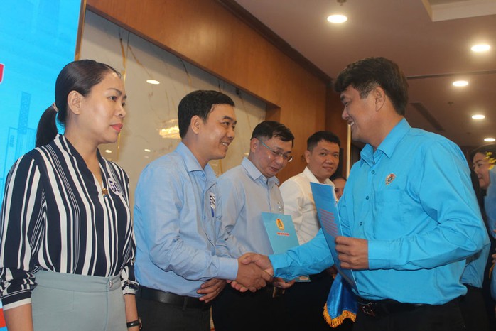Bạn đồng hành, điểm tựa tin cậy của đoàn viên - lao động - Ảnh 2.
