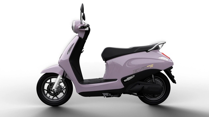 Giữa xu hướng chuyển đổi xe xăng, VinFast ra mắt xe máy điện mới đi được tới 262 km/lần sạc- Ảnh 4.
