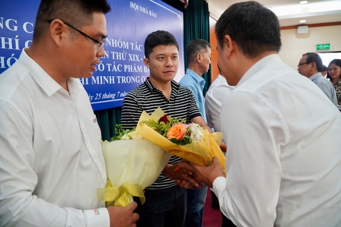 Khen thưởng 70 tác phẩm báo chí xuất sắc viết về TP HCM trong quý II/2025- Ảnh 6.