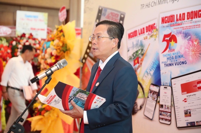 Khai mạc triển lãm ảnh kỷ niệm 50 năm Báo Người Lao Động- Ảnh 4.