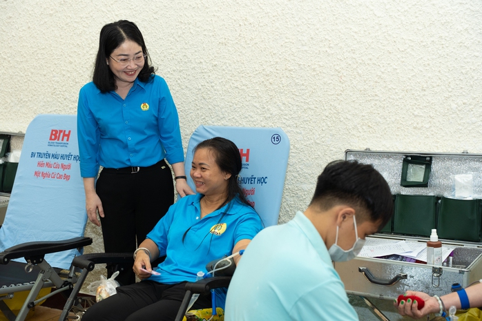 Đoàn viên - lao động tình nguyện hiến máu giúp khắc phục tình trạng thiếu máu điều trị- Ảnh 4.