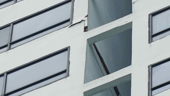 Vết nứt lớn tại chung cư PVC - IC Diamond cần kiểm định an toàn toàn diện - Ảnh 3.