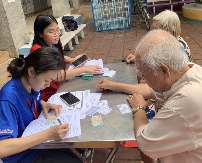 Những thay đổi cần lưu ý về ủy quyền nhận lương hưu theo Luật BHXH mới- Ảnh 1. Những thay đổi cần lưu ý về ủy quyền nhận lương hưu theo Luật BHXH mới- Ảnh 1.