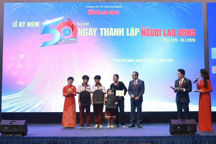 Kỷ niệm 50 năm ngày thành lập Báo Người Lao Động: Luôn đồng hành cùng bạn đọc- Ảnh 3.