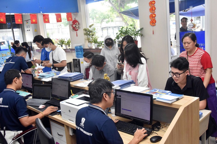Điểm sàn thấp, điểm chuẩn có thấp?- Ảnh 1. Điểm sàn thấp, điểm chuẩn có thấp?- Ảnh 1.