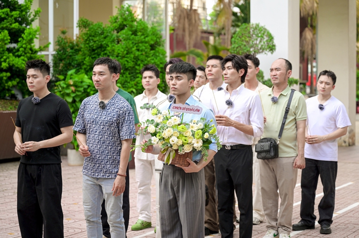 Bộ Công an nhận "cơn mưa" lời khen sau tập 1 Chiến sĩ quả cảm   - Ảnh 3.
