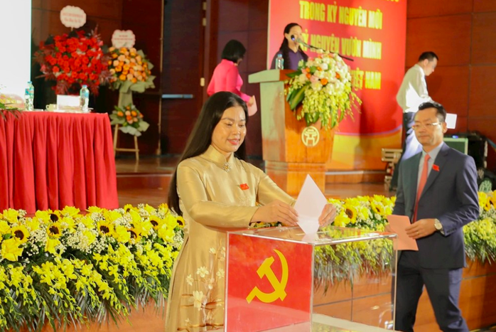 Đại hội Đảng bộ Sở Văn hóa và Thể thao TP Hà Nội nhiệm kỳ 2025-2030 thành công tốt đẹp- Ảnh 3. Đại hội Đảng bộ Sở Văn hóa và Thể thao TP Hà Nội nhiệm kỳ 2025-2030 thành công tốt đẹp- Ảnh 3.