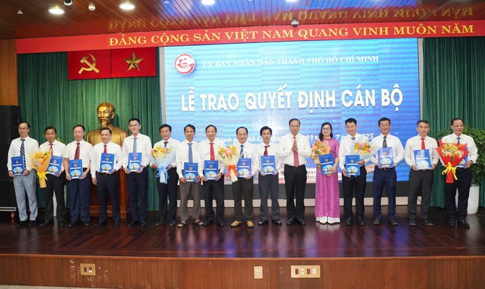 Danh sách lãnh đạo 54 đơn vị sự nghiệp công lập trực thuộc UBND TP HCM - Ảnh 2.