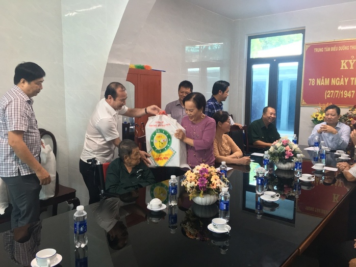 Công ty Xổ số kiến thiết Long An tích cực thực hiện an sinh xã hội và đền ơn đáp nghĩa- Ảnh 2. Công ty Xổ số kiến thiết Long An tích cực thực hiện an sinh xã hội và đền ơn đáp nghĩa- Ảnh 2.