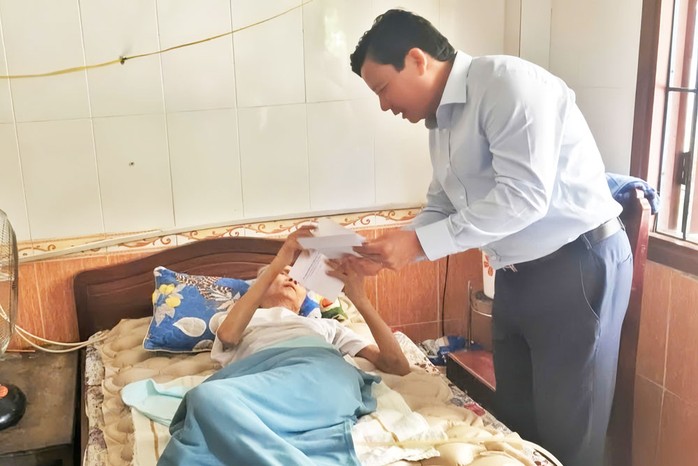 Công ty Xổ số kiến thiết Long An tích cực thực hiện an sinh xã hội và đền ơn đáp nghĩa- Ảnh 6. Công ty Xổ số kiến thiết Long An tích cực thực hiện an sinh xã hội và đền ơn đáp nghĩa- Ảnh 6.