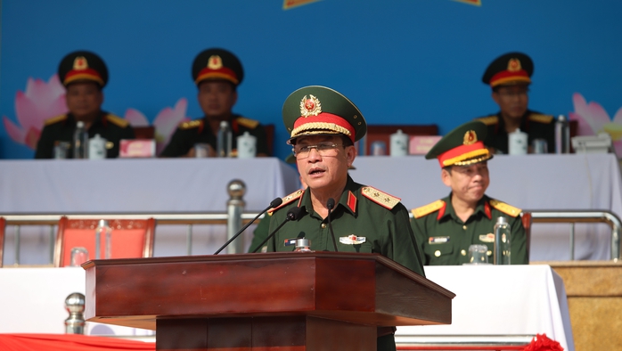 Chiến sĩ quân đội đổ mồ hôi trên thao trường, sẵn sàng diễu binh, diễu hành ngày Quốc khánh 2-9- Ảnh 1. Chiến sĩ quân đội đổ mồ hôi trên thao trường, sẵn sàng diễu binh, diễu hành ngày Quốc khánh 2-9- Ảnh 1.