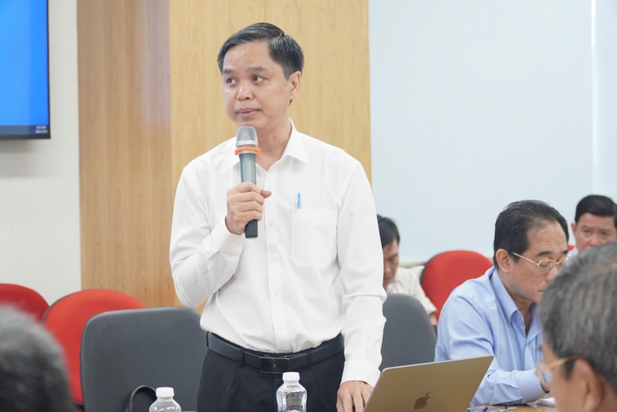 Các bệnh viện TP HCM nói gì về nạn "cò” khám bệnh?- Ảnh 4. Các bệnh viện TP HCM nói gì về nạn "cò” khám bệnh?- Ảnh 4.