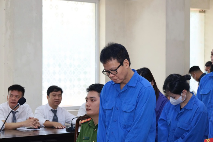 Nguyên Tổng biên tập Tạp chí Môi trường và Đô thị Việt Nam nhận án 13 năm tù giam - Ảnh 1. Nguyên Tổng biên tập Tạp chí Môi trường và Đô thị Việt Nam nhận án 13 năm tù giam - Ảnh 1.