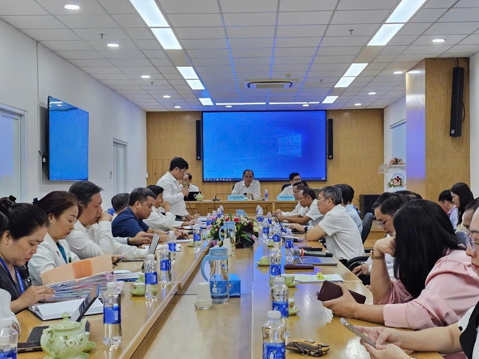 Nhức nhối "cò" khám bệnh lộng hành (*): Ngành Y tế họp khẩn!- Ảnh 1.