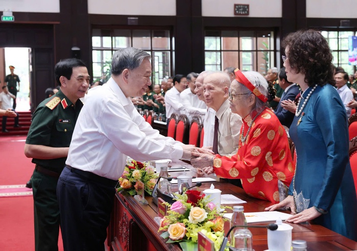 Chung sức đồng lòng , nỗ lực đạt kỳ tích trong kỷ nguyên mới của đất nước - Ảnh 1. Chung sức đồng lòng , nỗ lực đạt kỳ tích trong kỷ nguyên mới của đất nước - Ảnh 1.