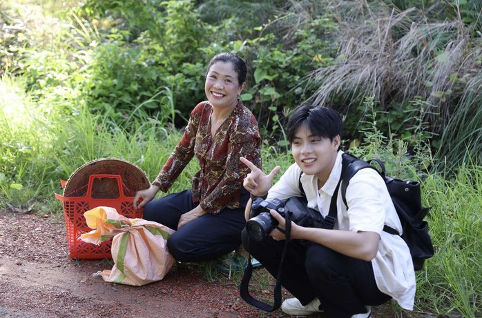 "Màu Mang Thít” – Dấu ấn đầu tay đầy nhân văn của đạo diễn trẻ Hoàng Huy Bụt - Ảnh 5.