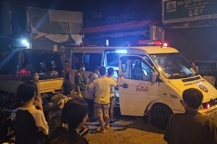 TP HCM: Nam sinh viên rơi lầu chung cư tử vong đầy bí ẩn - Ảnh 1. TP HCM: Nam sinh viên rơi lầu chung cư tử vong đầy bí ẩn - Ảnh 1.