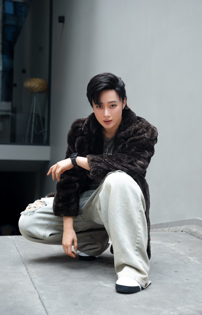 Angela Phương Trinh bị "camera chạy bằng cơm phốt" - Ảnh 2.