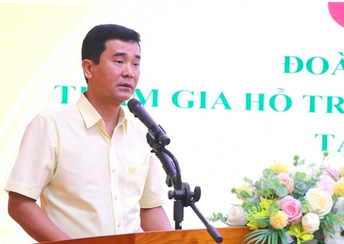 Cựu Phó chủ tịch UBND tỉnh Phú Thọ cũ đánh bạc hơn 7 triệu USD
- Ảnh 1. Cựu Phó chủ tịch UBND tỉnh Phú Thọ cũ đánh bạc hơn 7 triệu USD
- Ảnh 1.