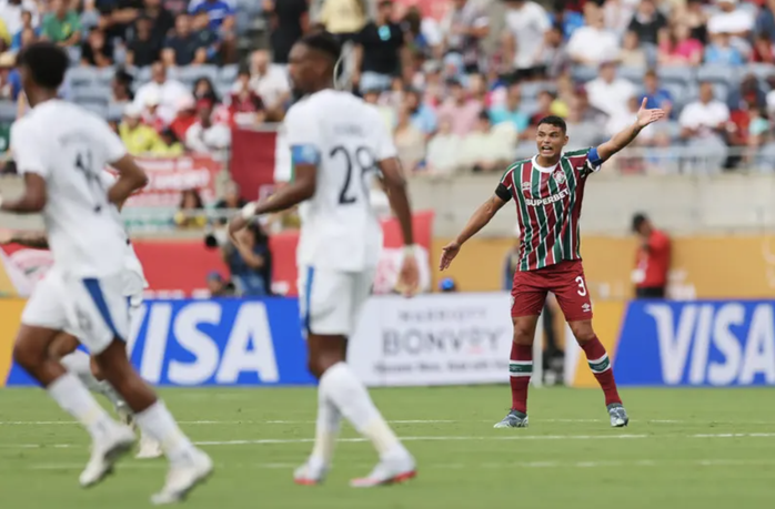 Al‑Hilal hết mơ chuyện cổ tích, 2-1, Fluminense giành vé bán kết FIFA Club World Cup- Ảnh 3. Al‑Hilal hết mơ chuyện cổ tích, 2-1, Fluminense giành vé bán kết FIFA Club World Cup- Ảnh 3.