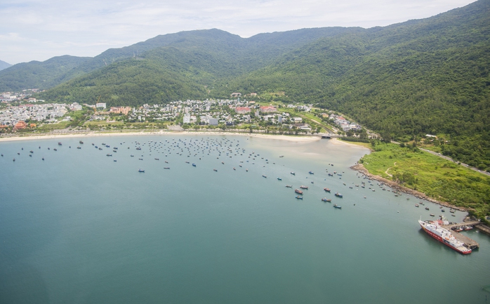 Unique helicopter sightseeing tour in Da Nang- Ảnh 2. Unique helicopter sightseeing tour in Da Nang- Ảnh 2.