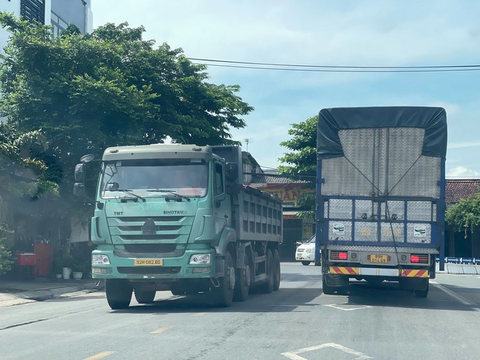 Tai nạn chết người ở tuyến đường xe tải “né cao tốc”- Ảnh 2. Tai nạn chết người ở tuyến đường xe tải “né cao tốc”- Ảnh 2.