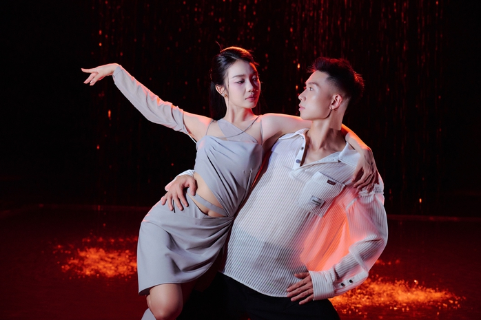 Trấn Thành hết lời khen Hoàng Duyên - Ảnh 2.
