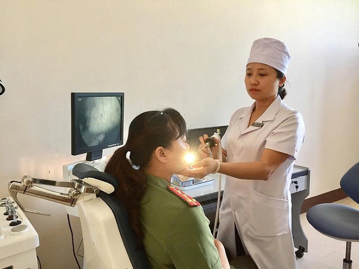 Những trái tim quả cảm - Ảnh 1.
