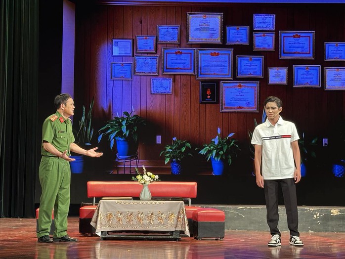 Quốc Thảo, Hữu Nghĩa, Tuyết Thu tạo ấn tượng mạnh với "Sâu đêm" - Ảnh 4.