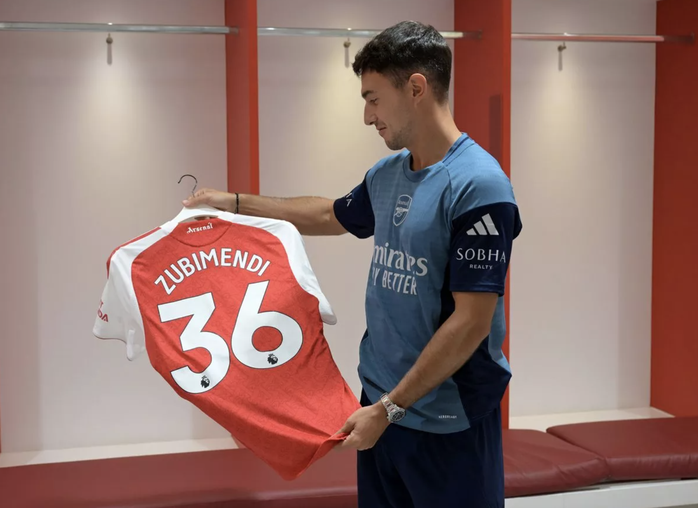 Tân binh Martin Zubimendi tiết lộ lý do chọn Arsenal, quay lưng với Liverpool- Ảnh 4. Tân binh Martin Zubimendi tiết lộ lý do chọn Arsenal, quay lưng với Liverpool- Ảnh 4.