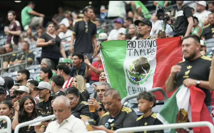 Thắng chủ nhà Mỹ 2-1, Mexico lần thứ 10 vô địch Gold Cup - Ảnh 5.