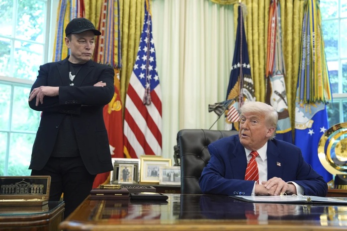 Tổng thống Donald Trump chê tỉ phú Musk "nực cười", chuyên gia không nghĩ vậy- Ảnh 1. Tổng thống Donald Trump chê tỉ phú Musk "nực cười", chuyên gia không nghĩ vậy- Ảnh 1.