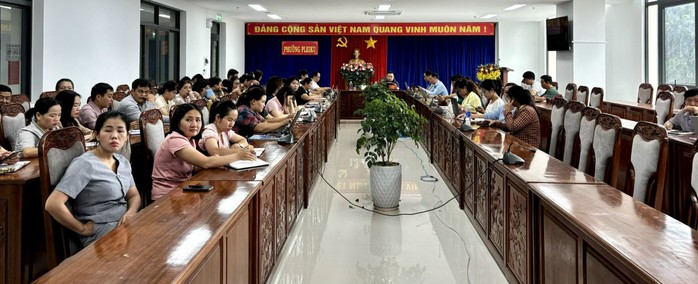 Gia Lai số hóa hồ sơ đất đai để phục vụ người dân hiệu quả hơn- Ảnh 3. Gia Lai số hóa hồ sơ đất đai để phục vụ người dân hiệu quả hơn- Ảnh 3.