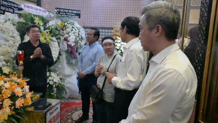 Lãnh đạo TP HCM viếng tang - Ảnh 1.