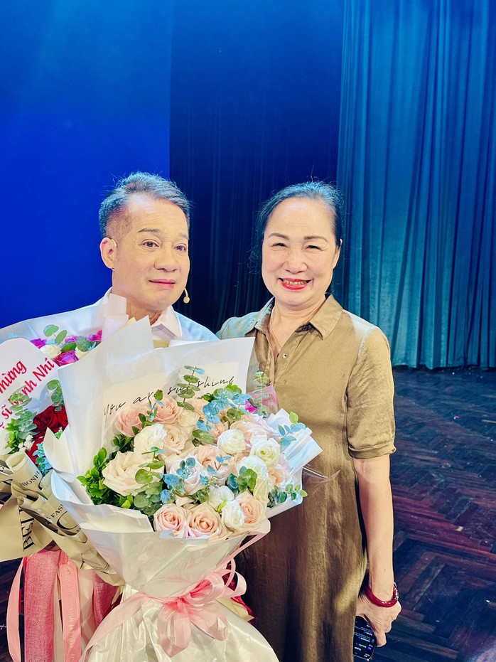 Quốc Thảo, Bình Tinh, Lâm Vỹ Dạ - Những giọt nước mắt hạnh phúc sau ánh đèn sân khấu - Ảnh 8.