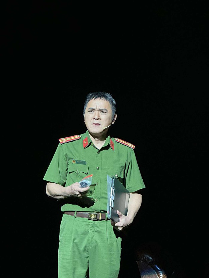Quốc Thảo, Bình Tinh, Lâm Vỹ Dạ - Những giọt nước mắt hạnh phúc sau ánh đèn sân khấu - Ảnh 2.