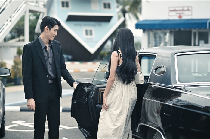 "Nàng Tấm" Rima Thanh Vy đẹp đôi với nam thần Thái Lan - Ảnh 1.