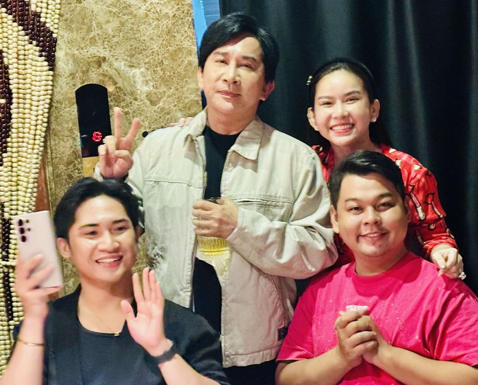 NSƯT Minh Nhí mừng công với 8 giải thưởng và công bố ban giám đốc mới- Ảnh 3. NSƯT Minh Nhí mừng công với 8 giải thưởng và công bố ban giám đốc mới- Ảnh 3.